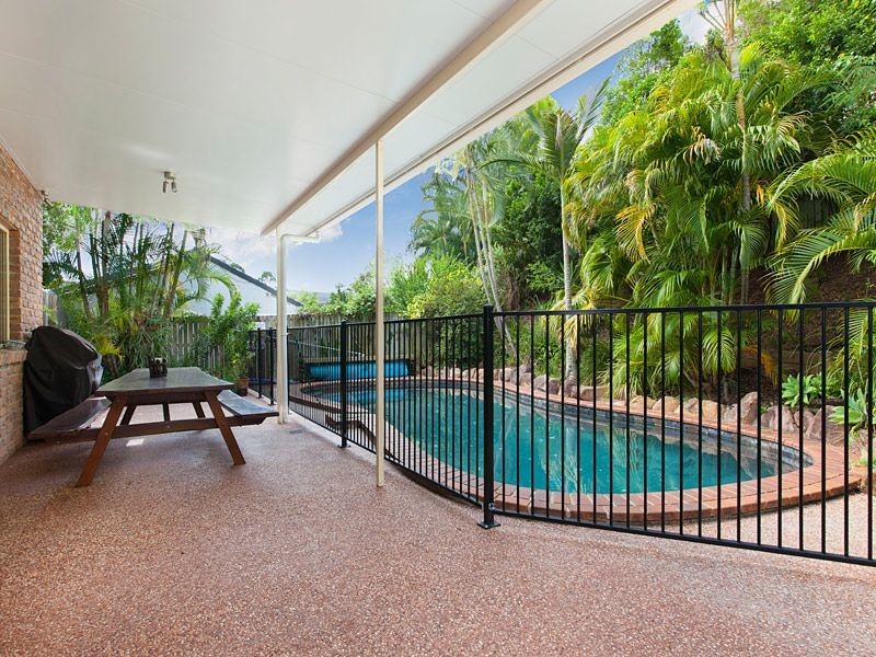 71 Ironbark Road, Chapel Hill QLD 4069