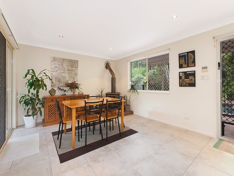 71 Ironbark Road, Chapel Hill QLD 4069