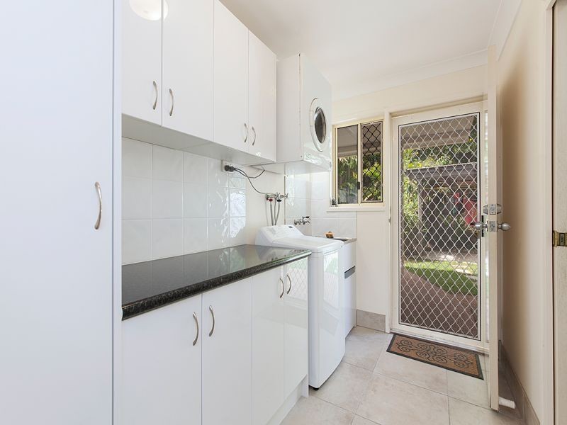 71 Ironbark Road, Chapel Hill QLD 4069