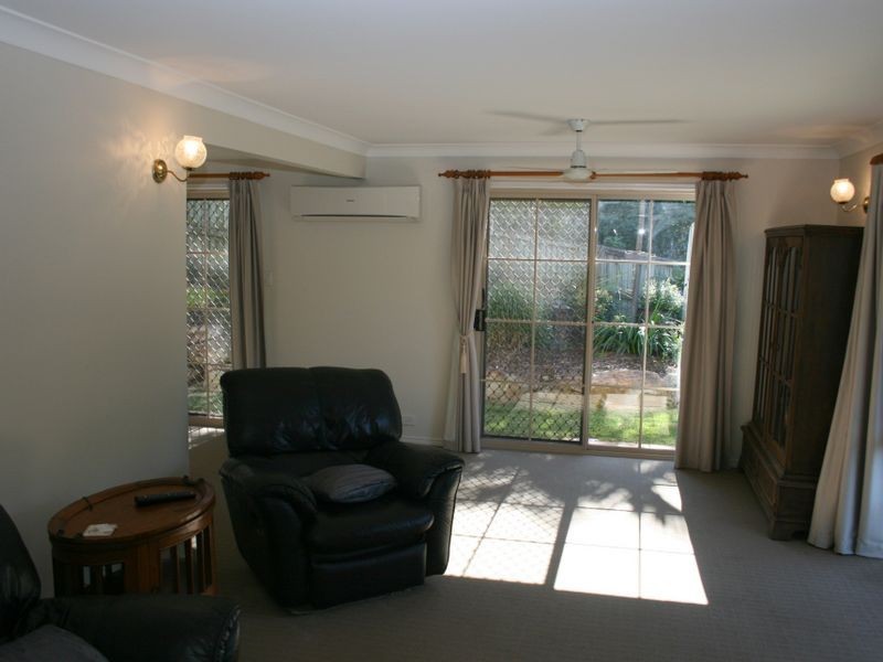 9 Birchley Street, Chapel Hill QLD 4069