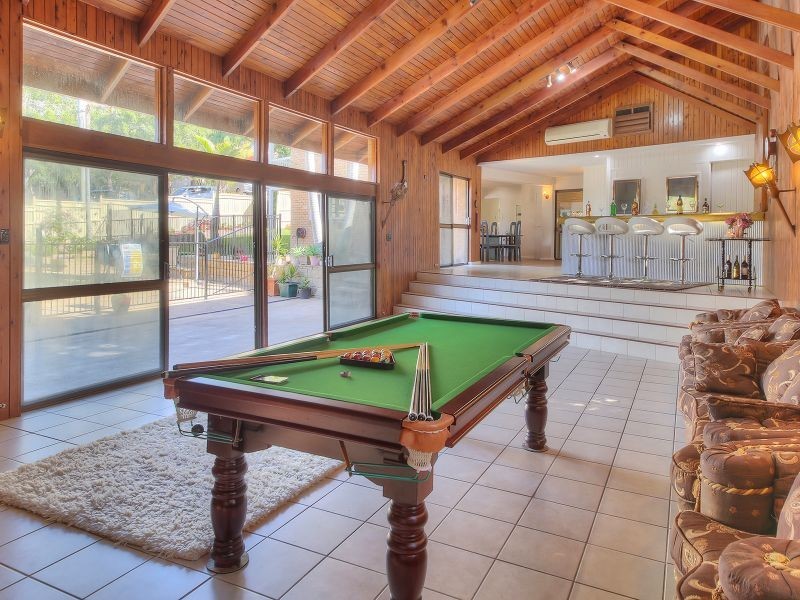 99 Burbong Street, Chapel Hill QLD 4069