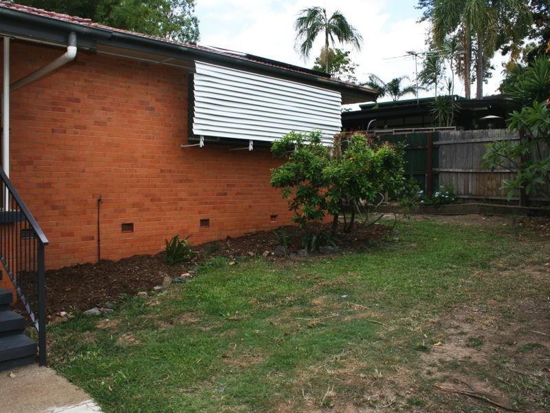 64 Marshall Lane, Kenmore QLD 4069