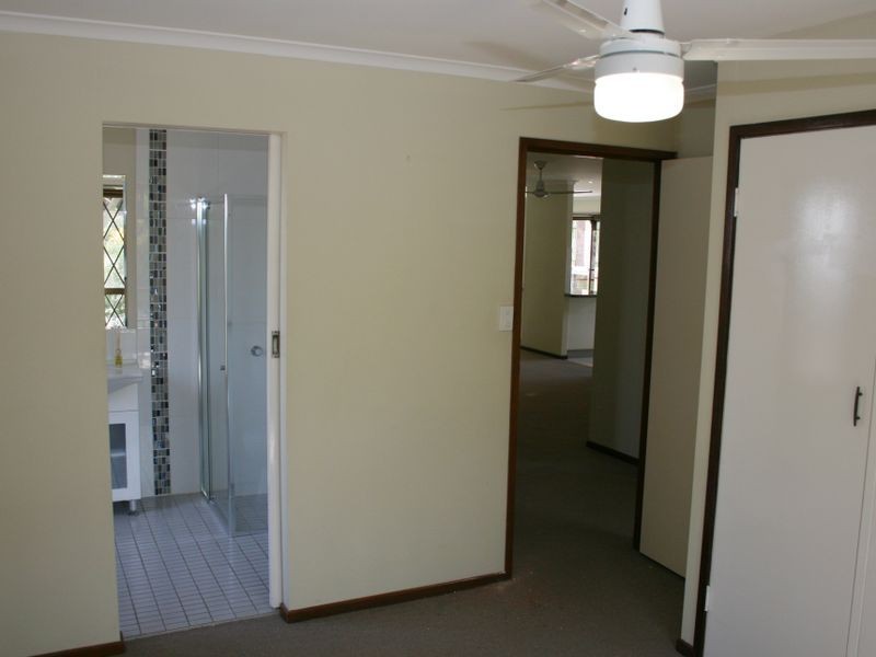 48 Tillbrook Street, Chapel Hill QLD 4069