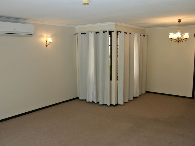 4 Vakuta Street, Fig Tree Pocket QLD 4069