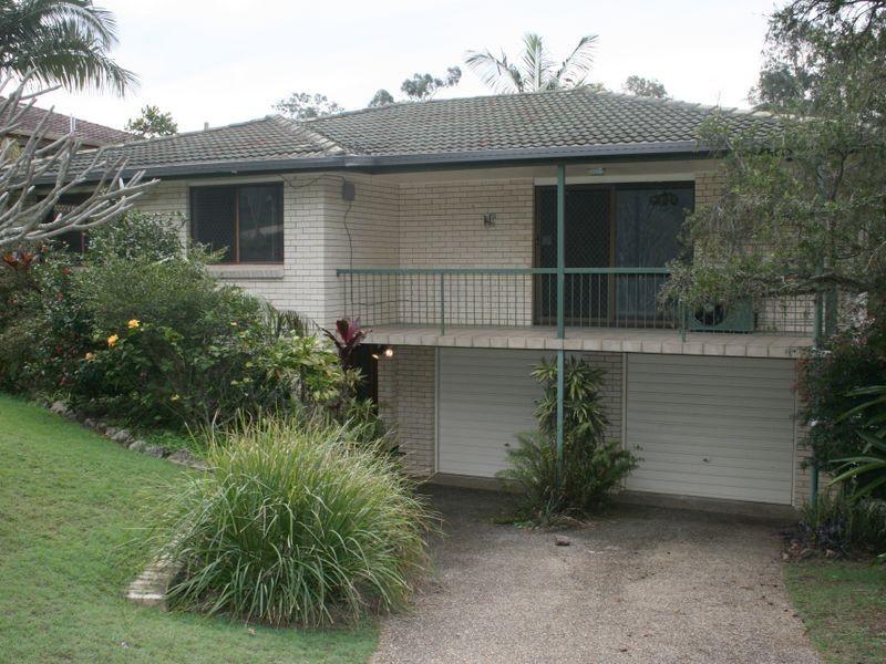 17 Merrilyn Street, Chapel Hill QLD 4069