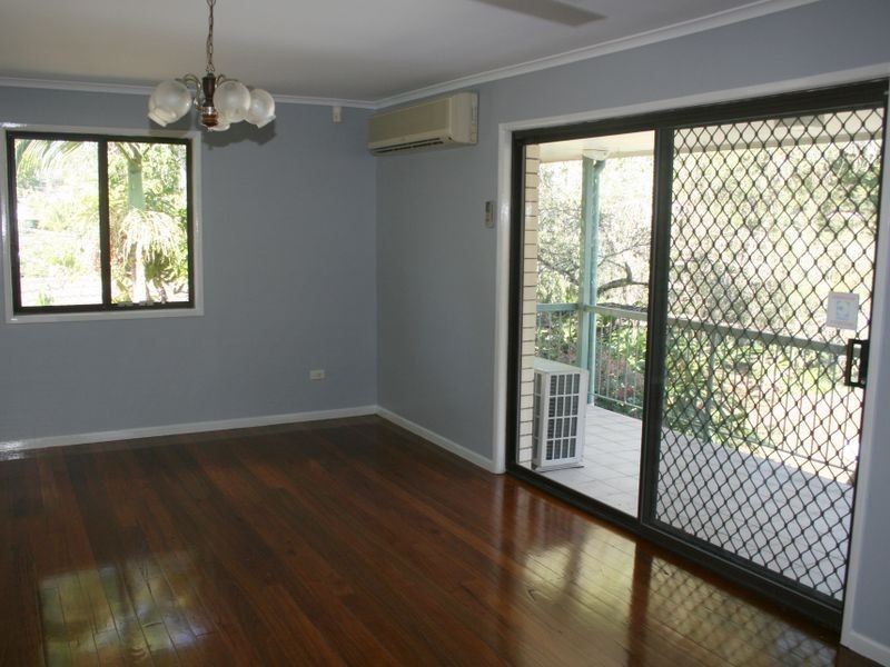 17 Merrilyn Street, Chapel Hill QLD 4069