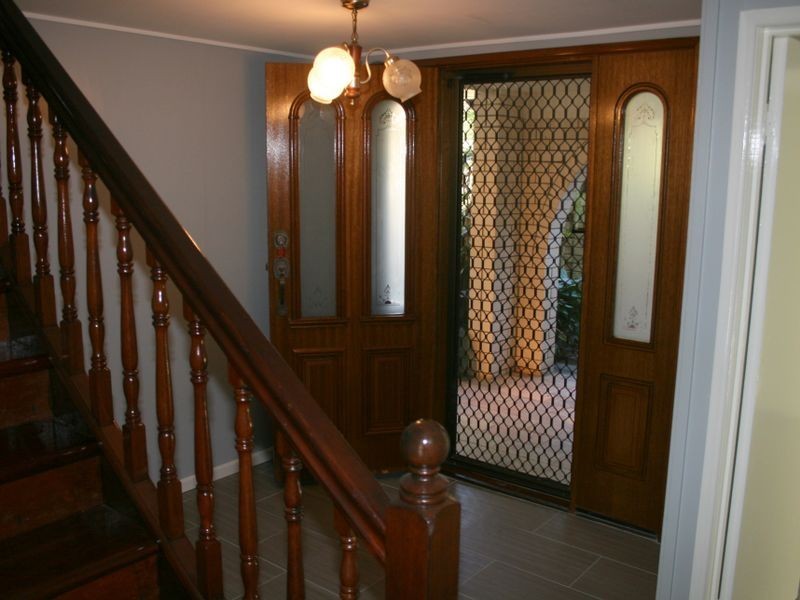 17 Merrilyn Street, Chapel Hill QLD 4069