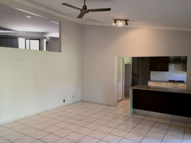 105 Sunset Road, Kenmore QLD 4069