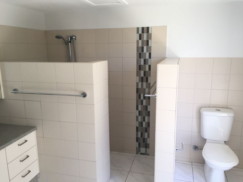 105 Sunset Road, Kenmore QLD 4069