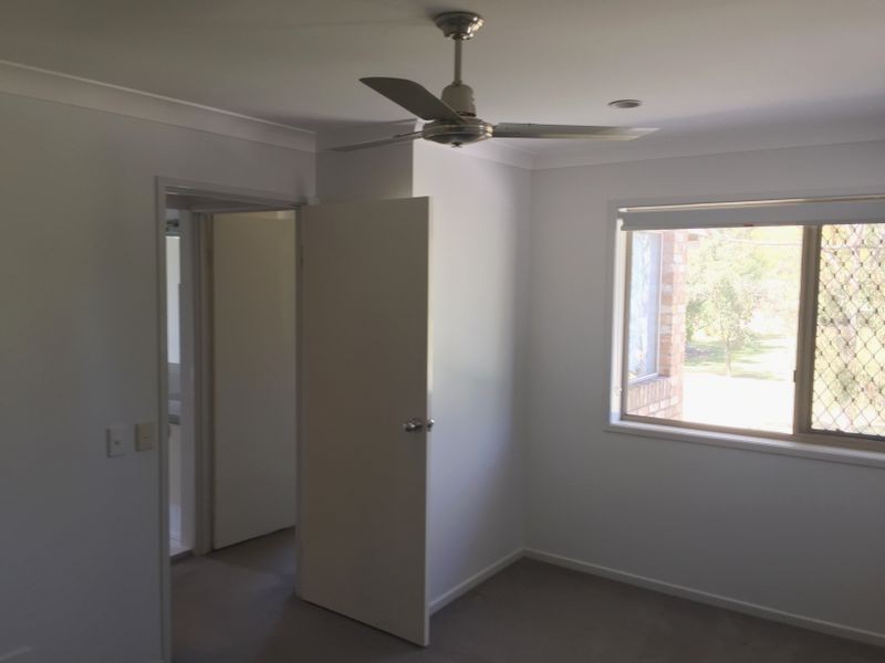 105 Sunset Road, Kenmore QLD 4069