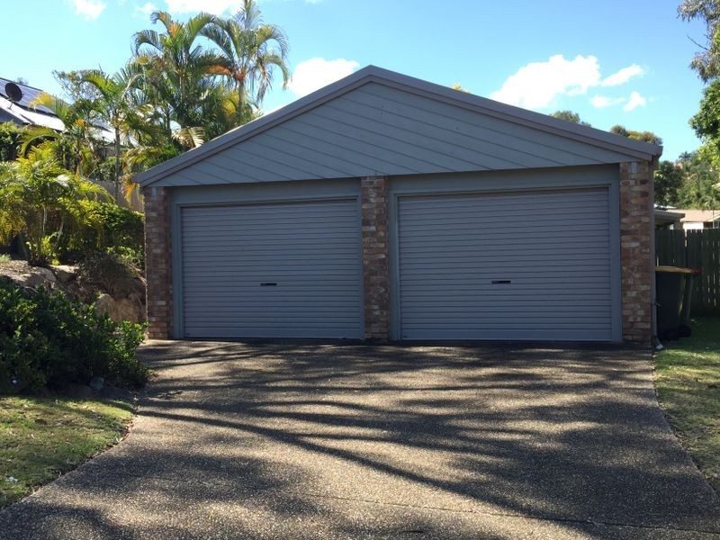 105 Sunset Road, Kenmore QLD 4069