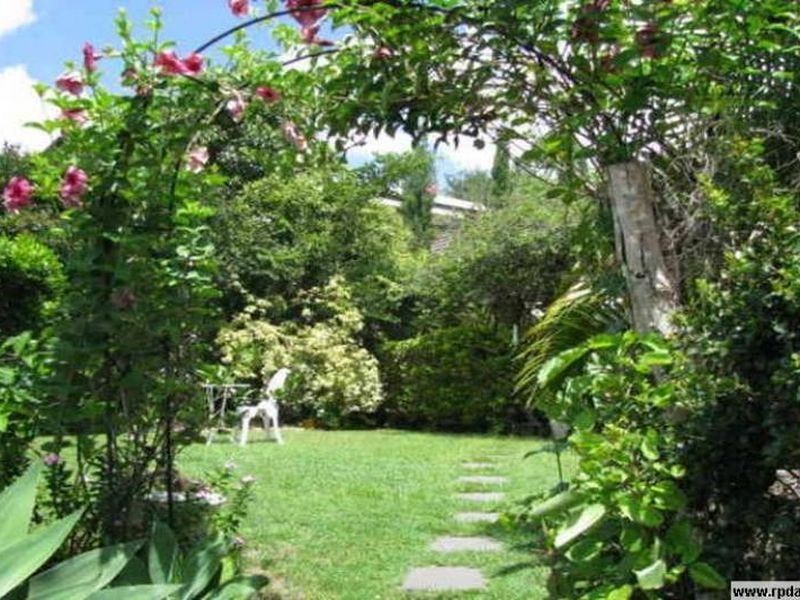 3 Greenrigg Street, Indooroopilly QLD 4068