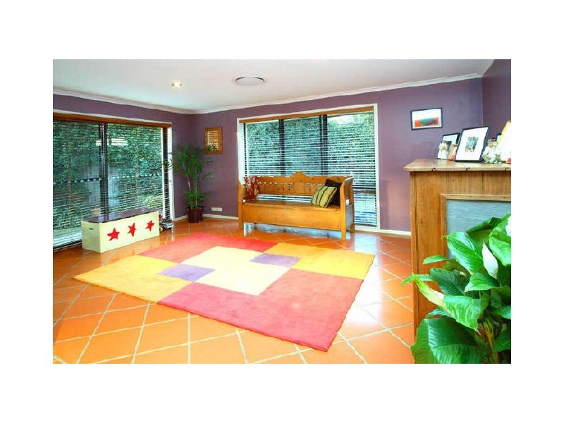 33 Kensington Circuit, Brookfield QLD 4069