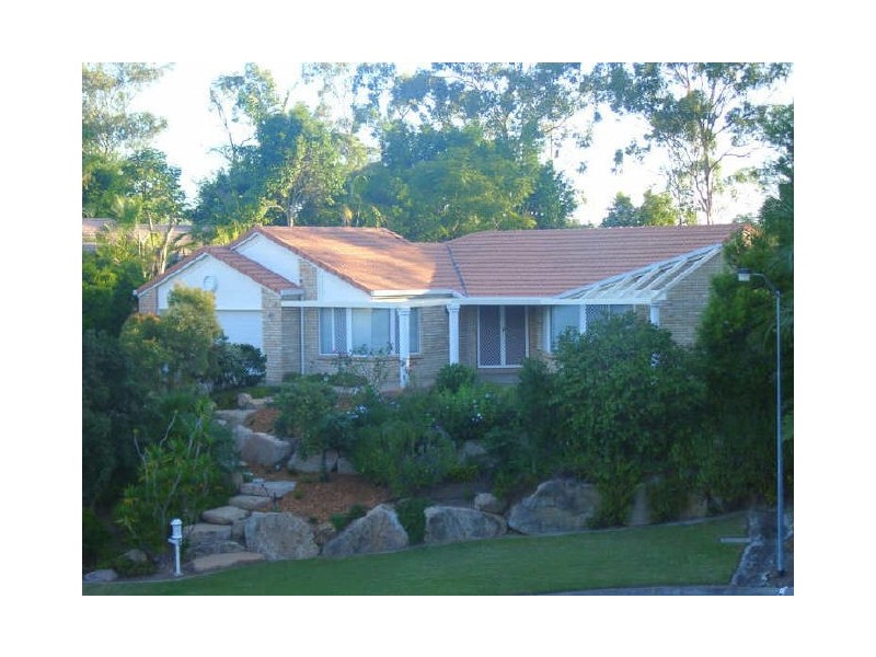 8 Kay Close, Kenmore Hills QLD 4069