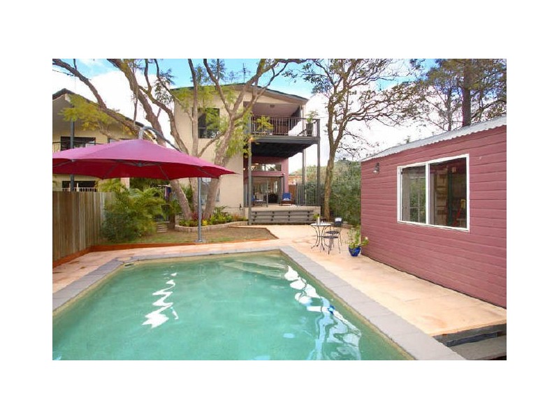 25 Burns Parade, Chapel Hill QLD 4069