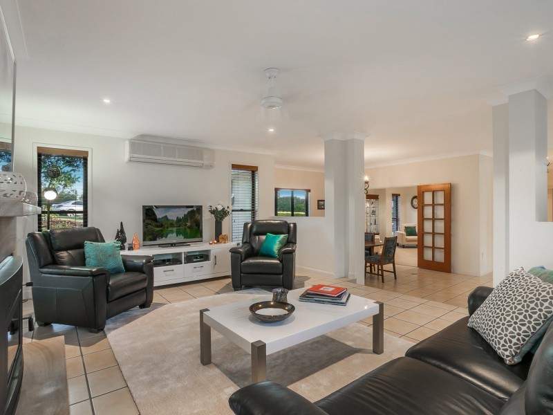 39 Brimblecombe Circuit, Pullenvale QLD 4069