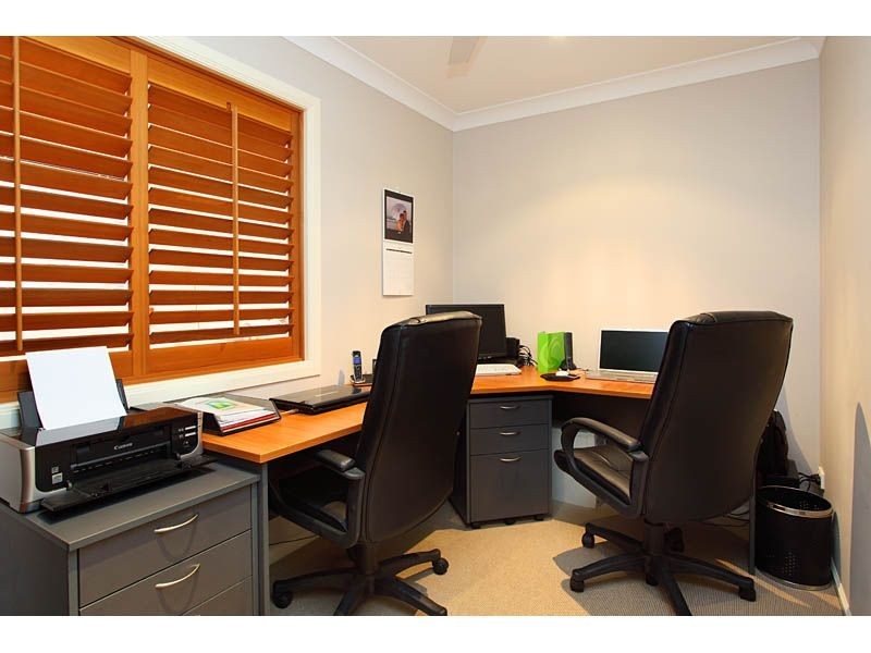 112 Fleming Road, Chapel Hill QLD 4069