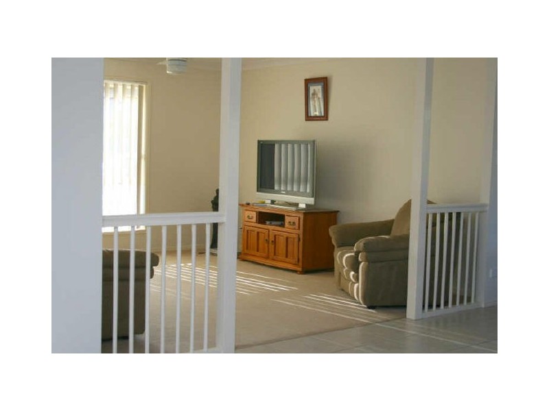 12 Salubris Place, Moggill QLD 4070