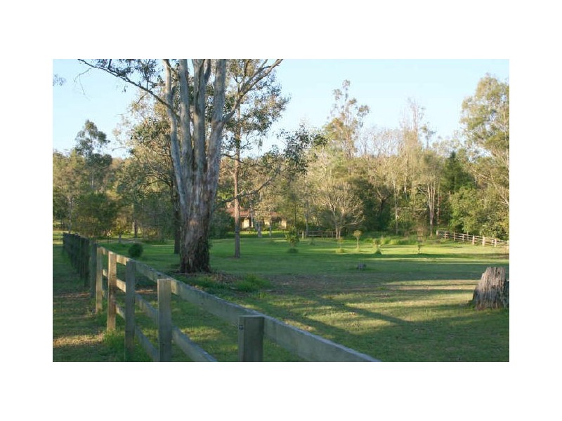 525 Mount Crosby Road, Anstead QLD 4070