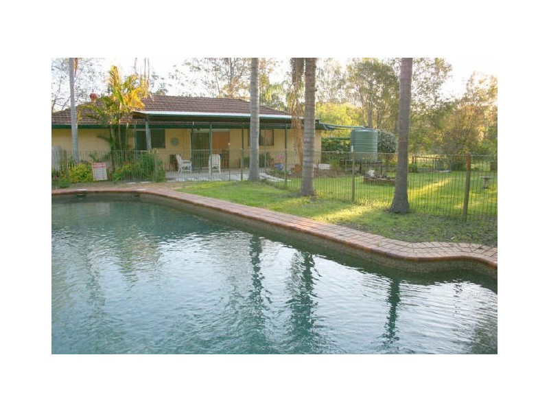 525 Mount Crosby Road, Anstead QLD 4070