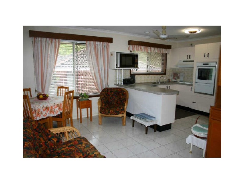 286 Chapel Hill Road, Chapel Hill QLD 4069