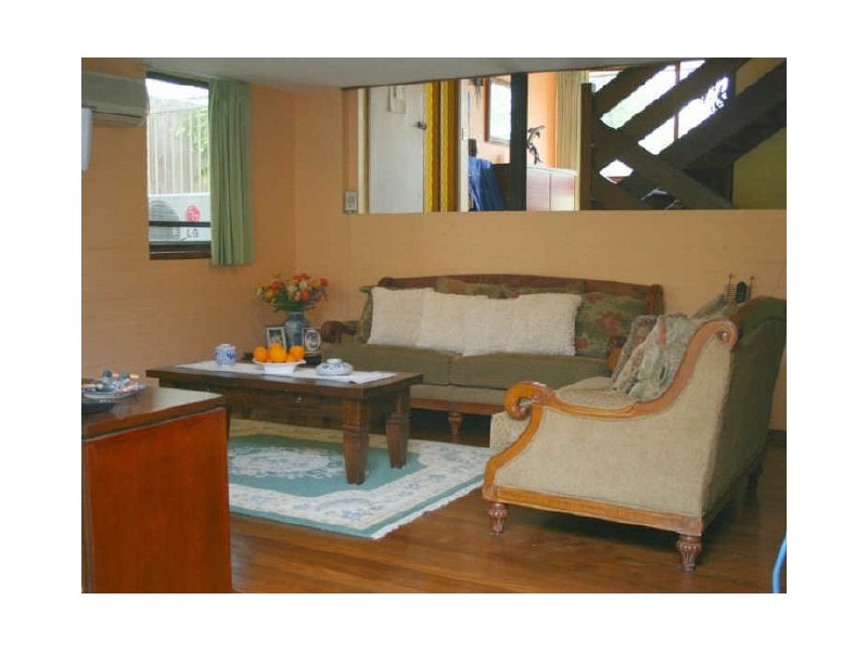 77 Sunset Road, Kenmore QLD 4069