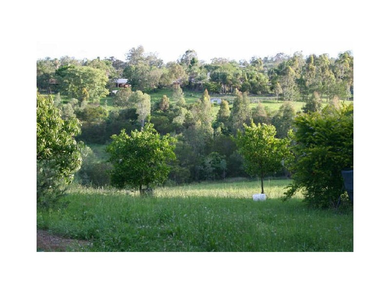 33 Boolungal Way, Karana Downs QLD 4306