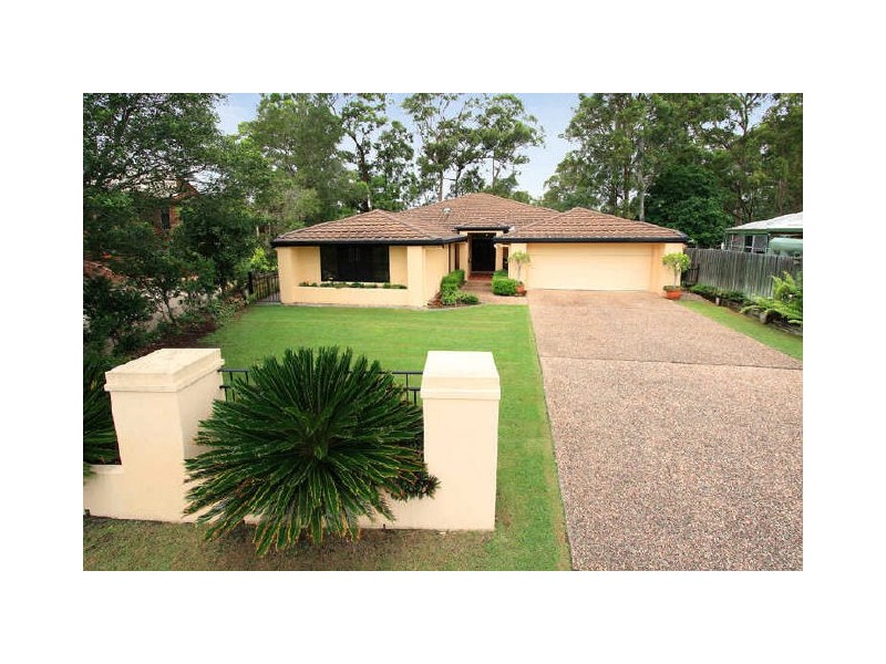 60 Goolman Street, Chapel Hill QLD 4069