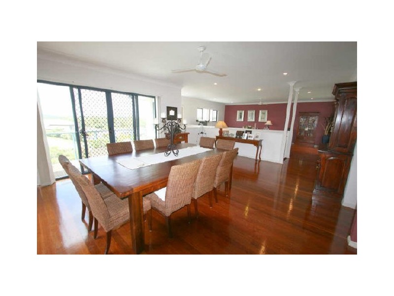 16 Greenwood Close, Moggill QLD 4070