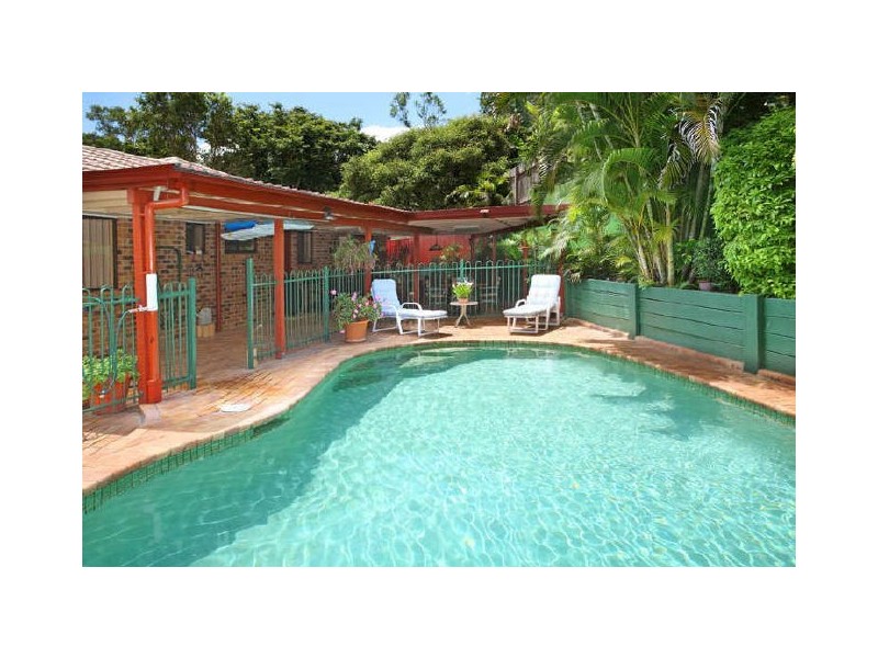 76 Gem Road, Kenmore QLD 4069