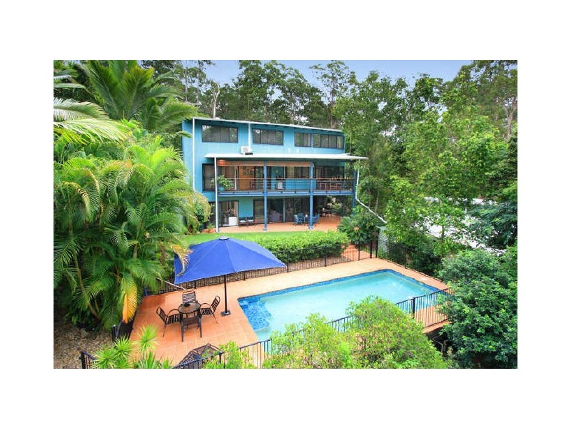 37 Maculata Dr, Chapel Hill QLD 4069