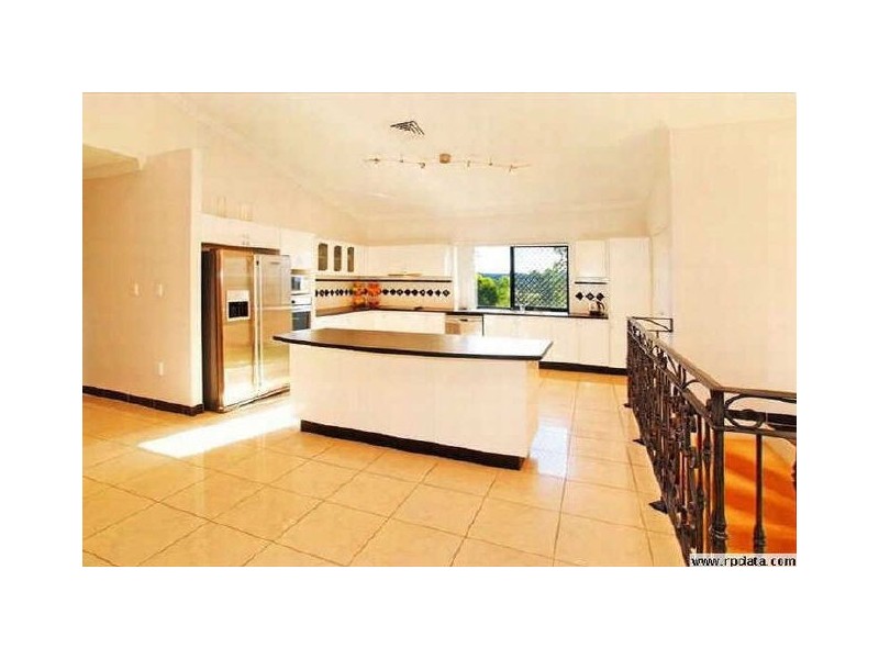 32 Brimblecombe Circuit, Pullenvale QLD 4069