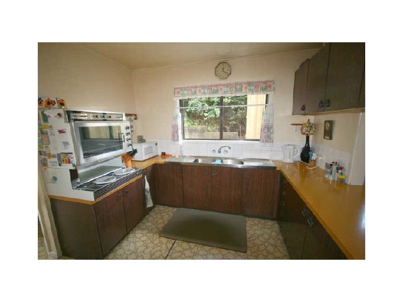 53 Cedarleigh Road, Kenmore QLD 4069