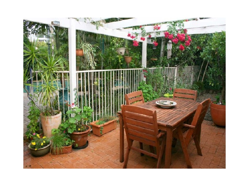 5 Lambeth Place, Chapel Hill QLD 4069