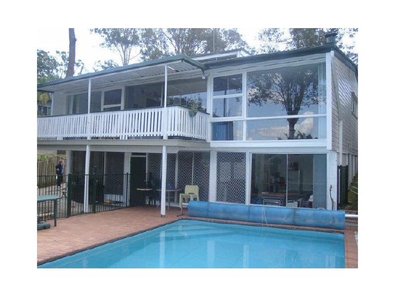 9 Norm Street, Kenmore QLD 4069