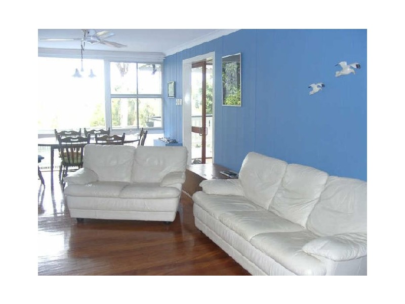 9 Norm Street, Kenmore QLD 4069