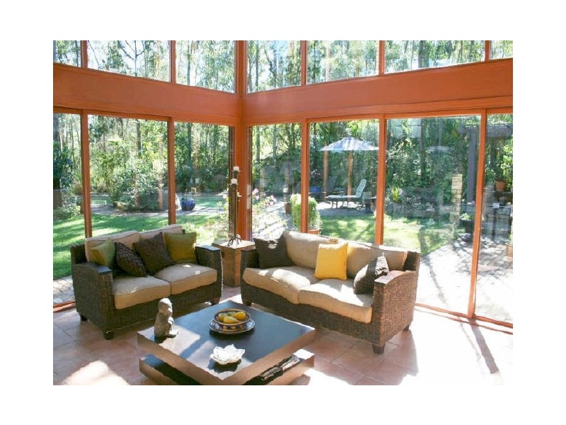 33 Vyner Street, Pinjarra Hills QLD 4069