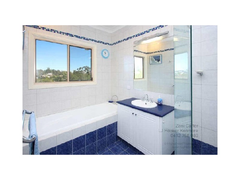 21 Parasol Street, Bellbowrie QLD 4070