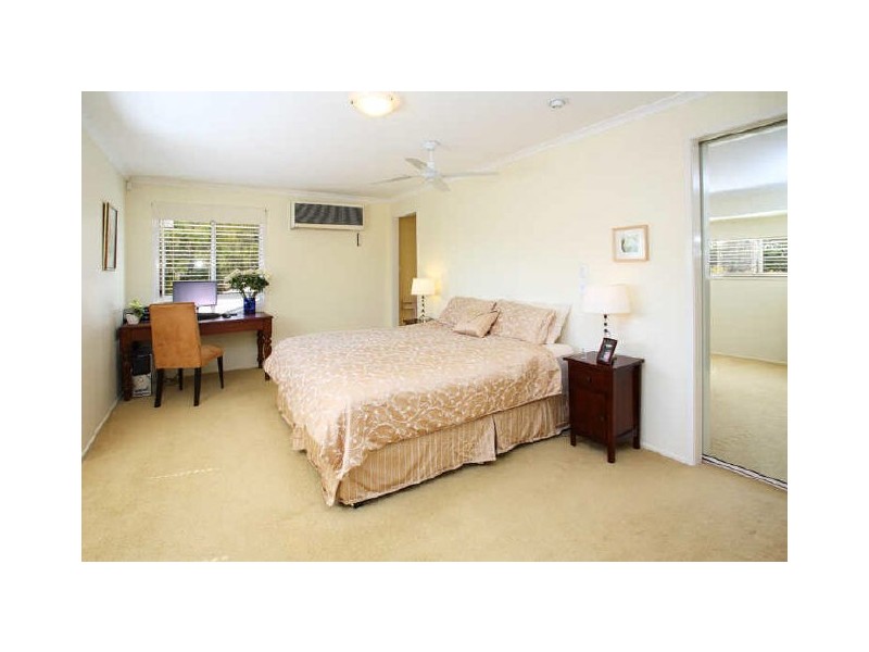 5 Hoana Place, Kenmore QLD 4069