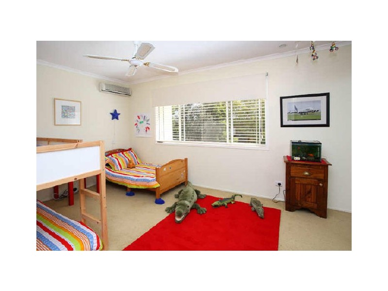 5 Hoana Place, Kenmore QLD 4069