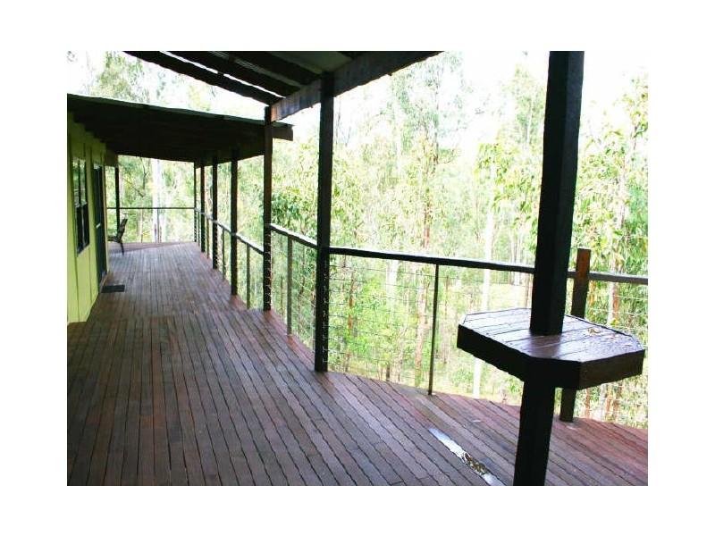 404 George Holt Drive, Mount Crosby QLD 4306