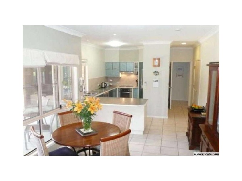 9 Taralye Place, Chapel Hill QLD 4069