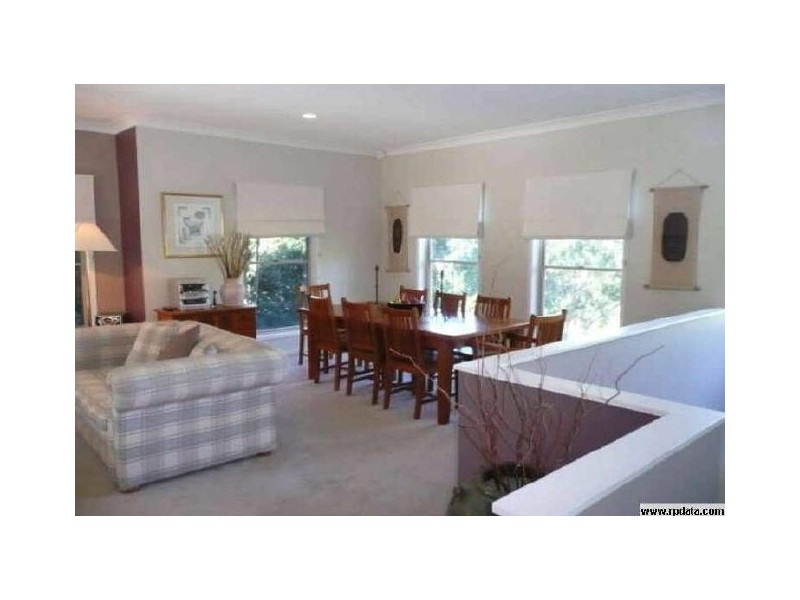 9 Taralye Place, Chapel Hill QLD 4069