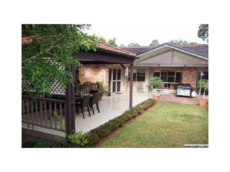9 Taralye Place, Chapel Hill QLD 4069