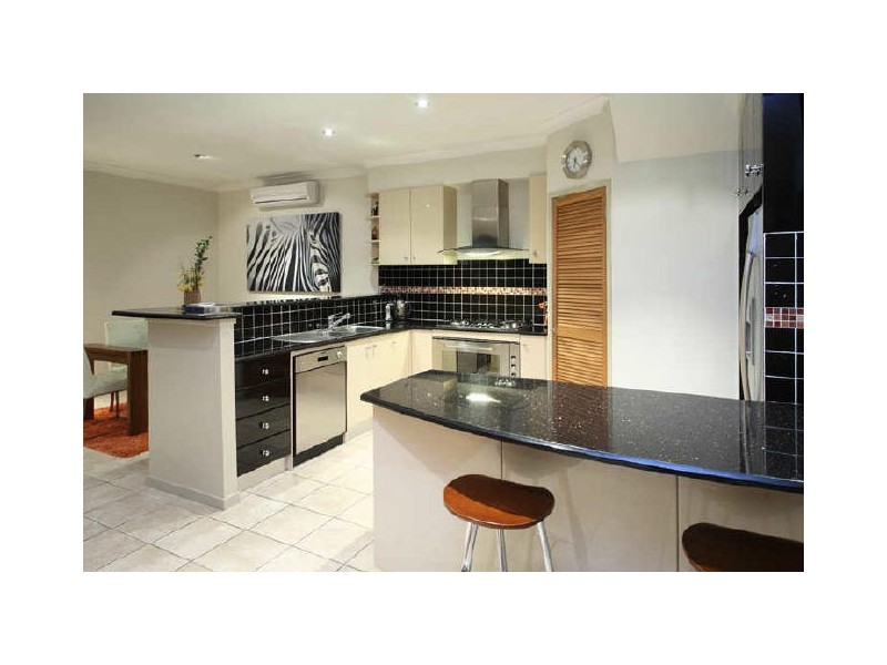 22 Grevillea Close, Chapel Hill QLD 4069