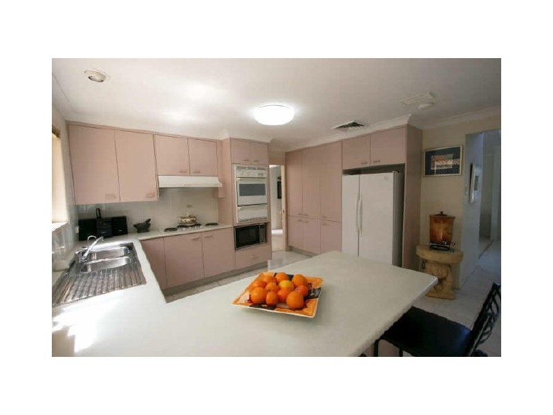 3 Kagoola Close, Chapel Hill QLD 4069