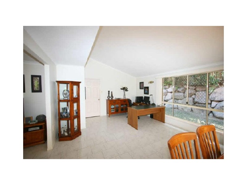 3 Kagoola Close, Chapel Hill QLD 4069