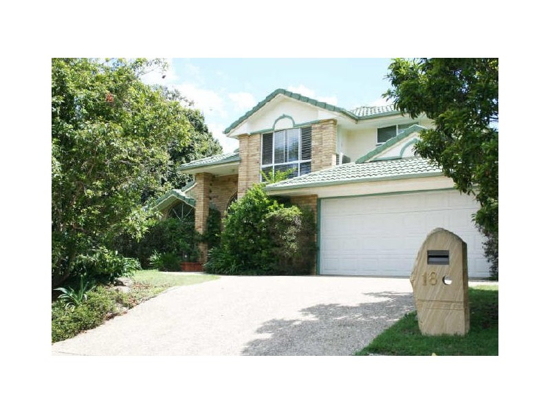 18 Ngeringa Crescent, Chapel Hill QLD 4069