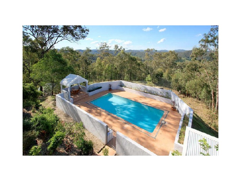 685 Haven Road, Brookfield QLD 4069