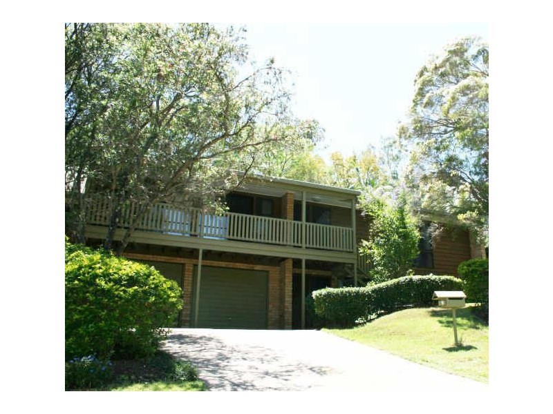 9 Wyndarra Street, Kenmore QLD 4069